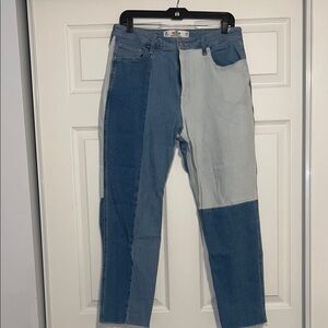 Hollister Curvy High Rise Mom Jeans